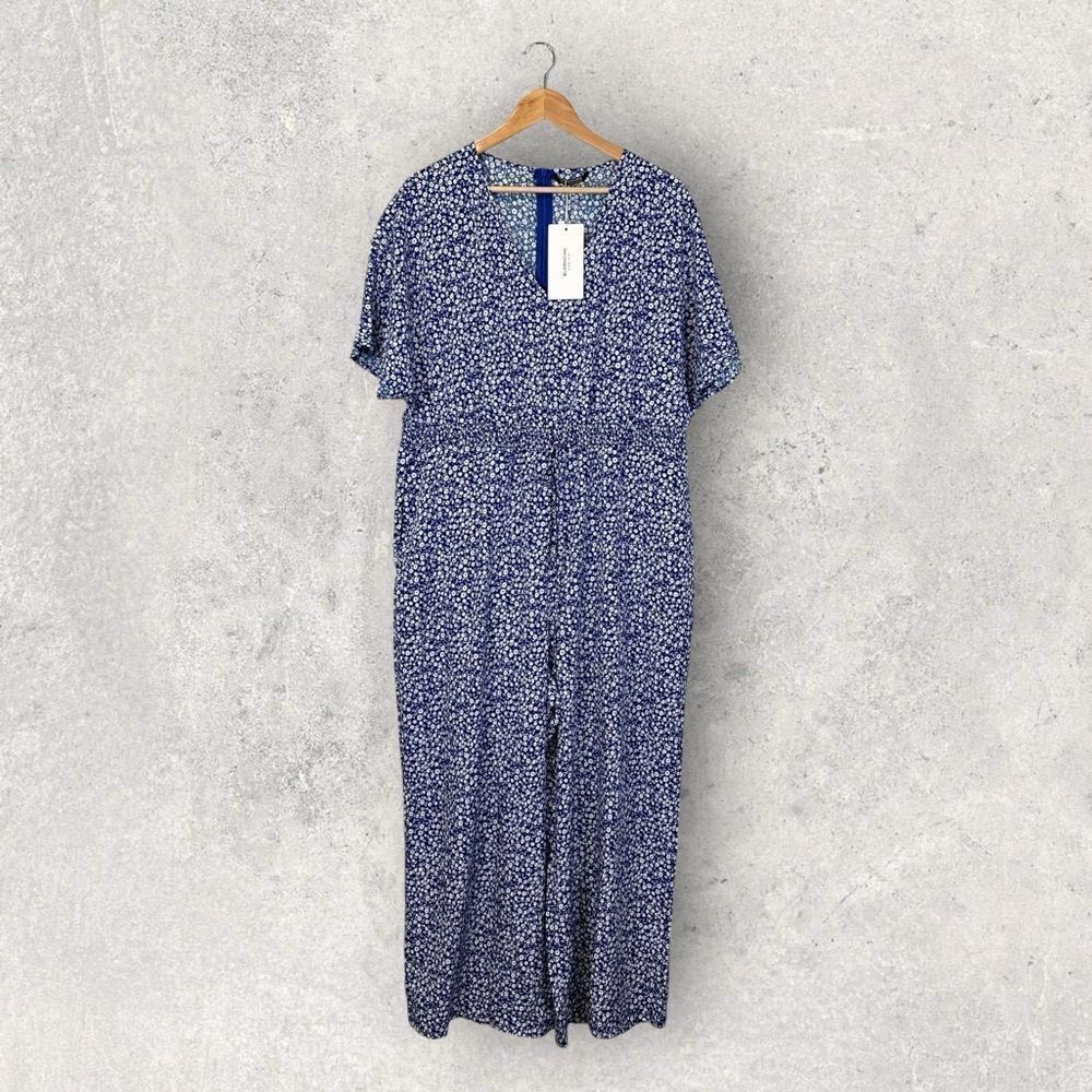 BloomChic Blue Jumpsuit Wide Leg White Floral Print Short Batwing Sleeve 18/20